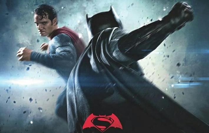 超人为什么不直接秒了蝙蝠侠,超人可不可以秒杀蝙蝠侠